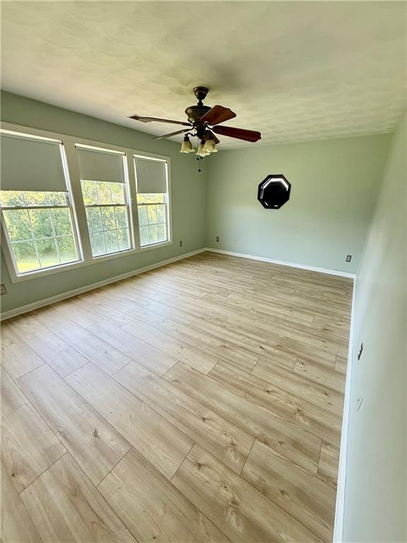 Building Photo - 125 Goldenrod Dr
