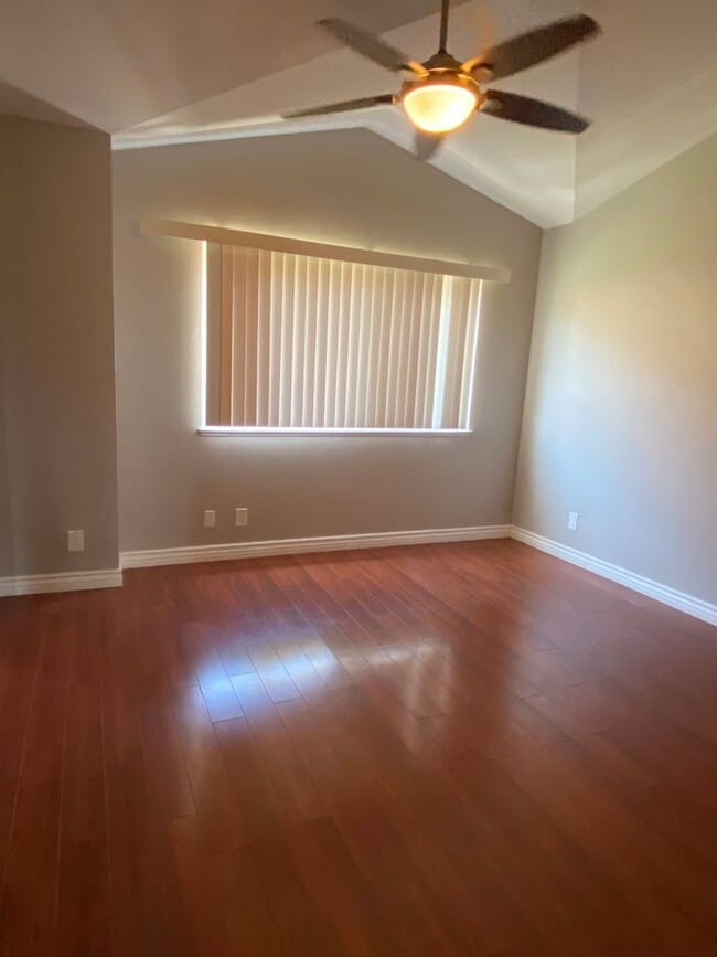 Building Photo - Condo available in beautiful Laguna Niguel!