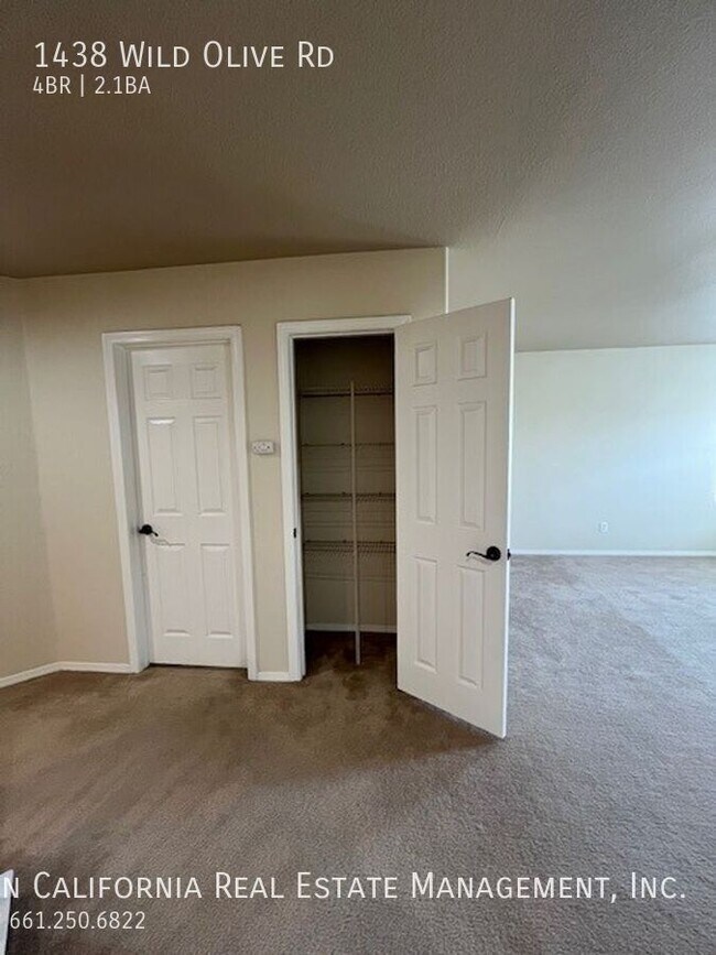 Building Photo - 1438 Wild Olive Rd