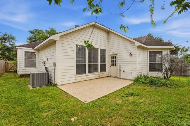 Building Photo - 7910 Masonwood Ln