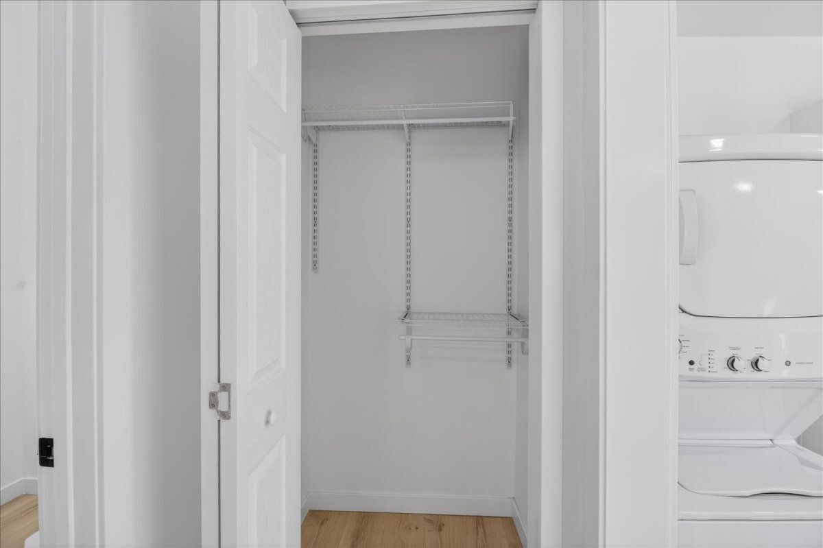 Building Photo - 2101 E 63rd St