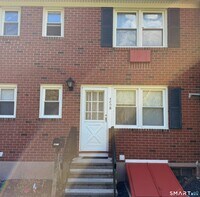 Building Photo - 480 Radmere Rd