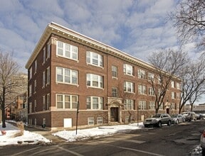 Building Photo - 1222 W Rosemont Ave