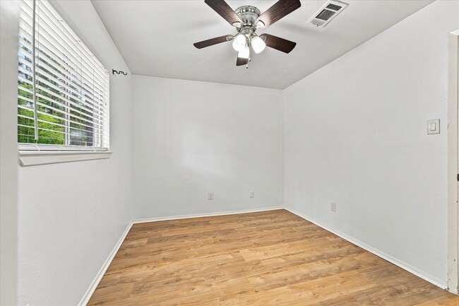 Building Photo - 44 S Waxberry Rd