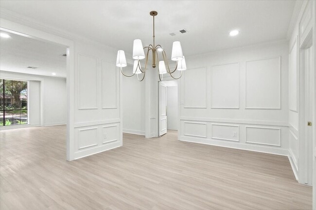 Building Photo - 4360 Thomas Ln