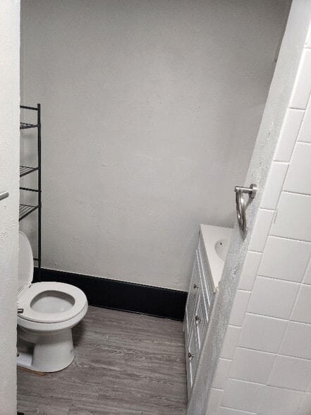 Building Photo - 53 Baldwick Rd