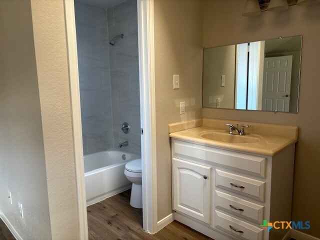 Building Photo - 2404 Hidden Hill Dr