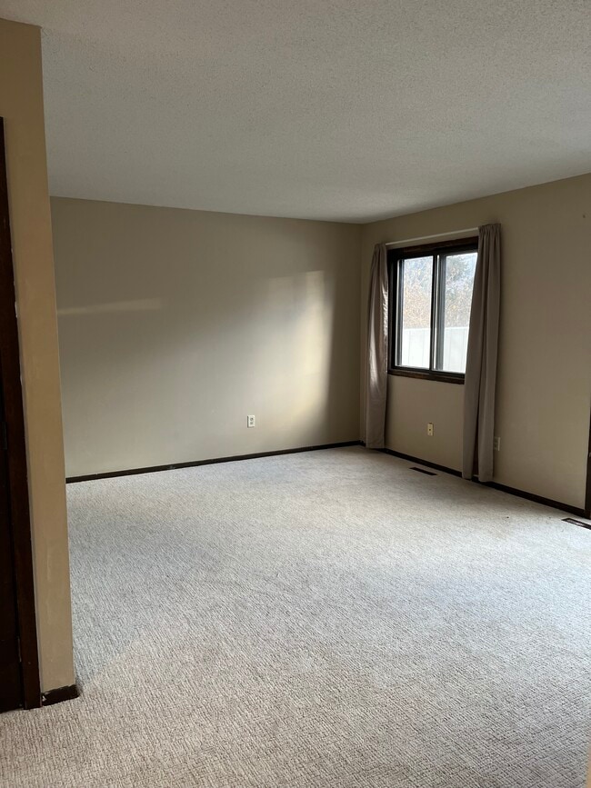 Building Photo - 911 40th St NW