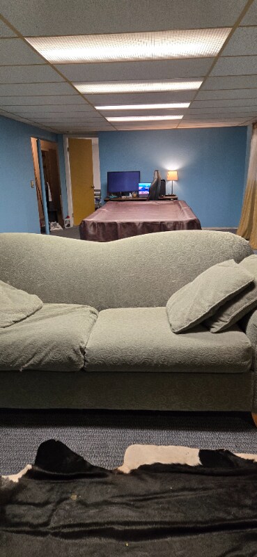 Building Photo - 138 Willow Pl S