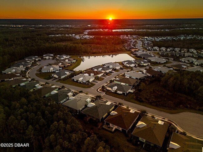 Building Photo - 225 St Somewhere Dr