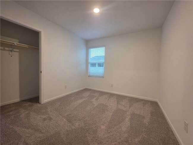 Building Photo - 2079 E Desert Greens Dr