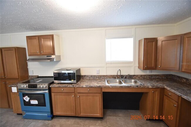 Building Photo - 6560 W Avocado St