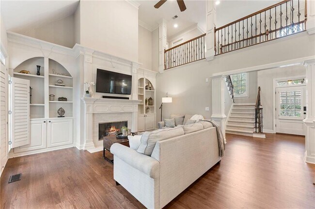 Building Photo - 6005 Oakbury Ln