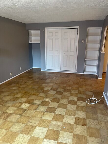 Main Living Space - 1420 N St NW