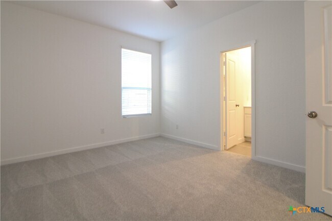 Building Photo - 5128 McKittrick
