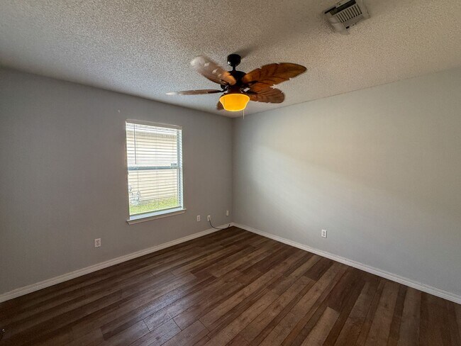 Building Photo - 4118 Spinnaker Pl