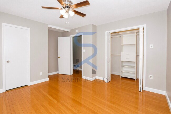 Building Photo - Peaceful Suburban Living Awaits – 3BR/1.5BA Home