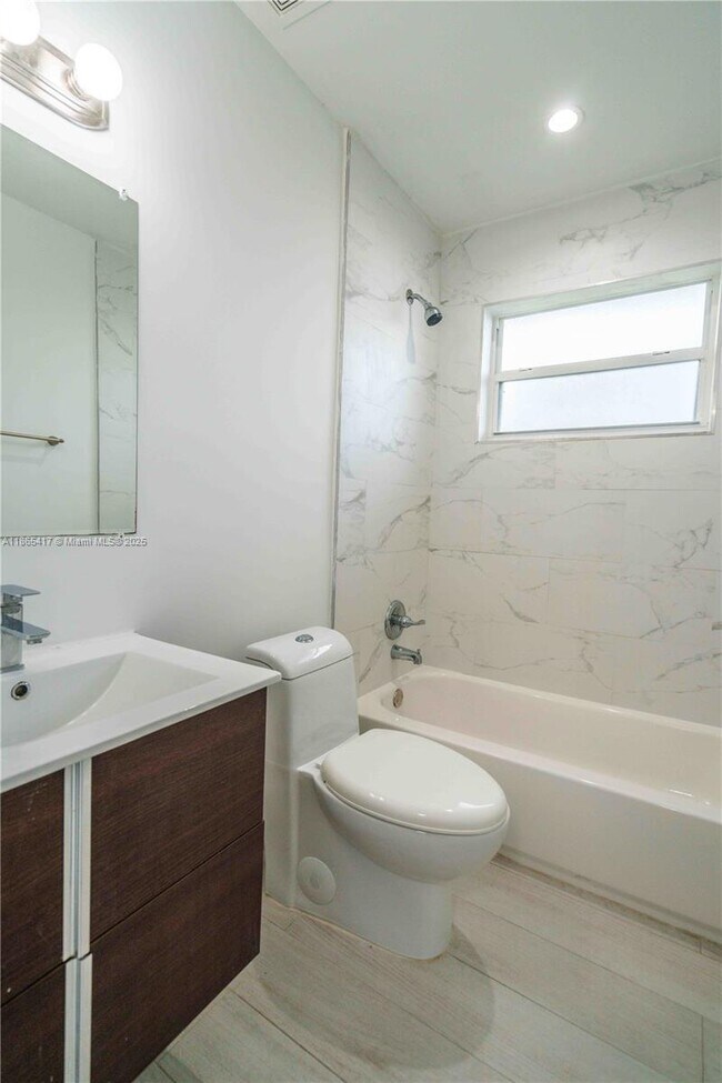 Building Photo - 465 NE 59th St