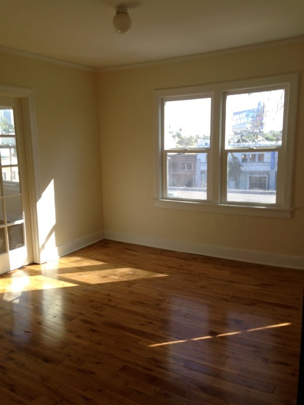 living room - 1115 Mohawk St
