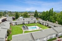 Building Photo - Sequoia Apartments