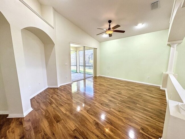 Building Photo - 10864 Cory Lake Dr