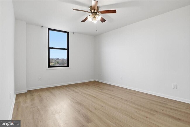 Building Photo - 4600 Duke St