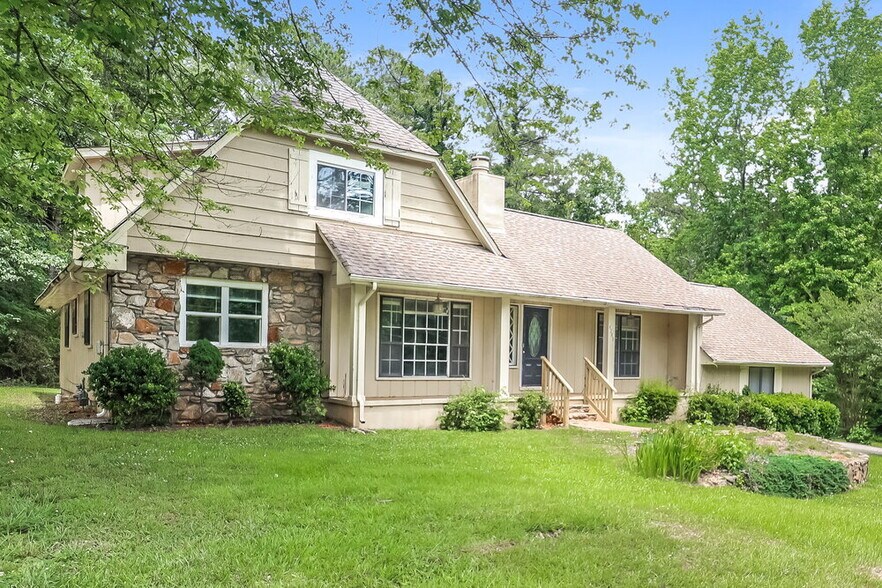 Building Photo - 4280 Valley Lake Terrace SW