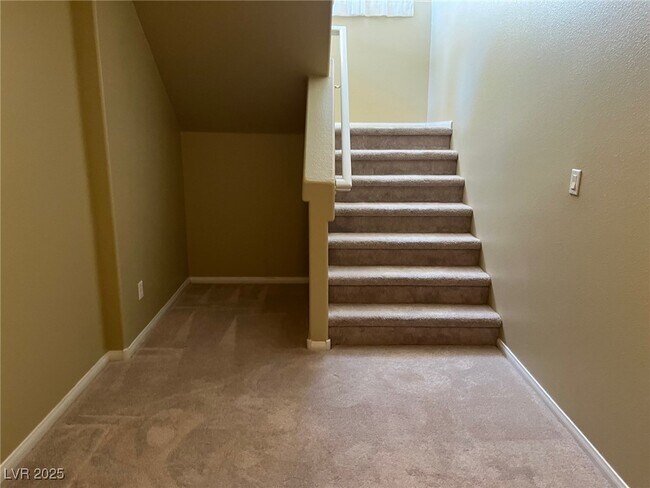 Building Photo - 8640 Castle Hill Ave