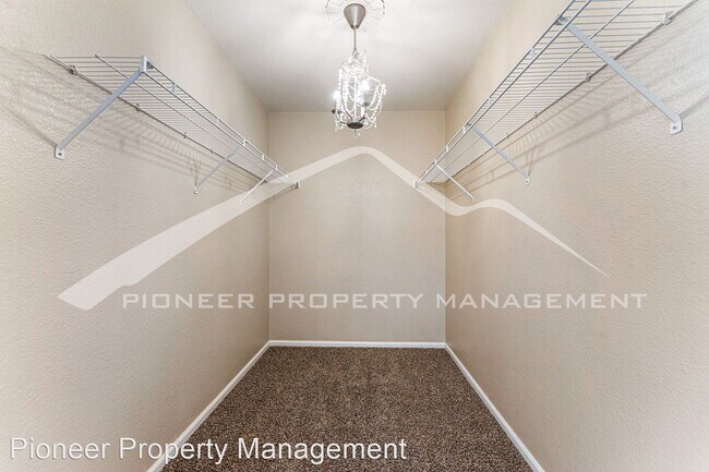 Building Photo - 3 br, 2.5 bath House - 12784 Jasmine St Un...