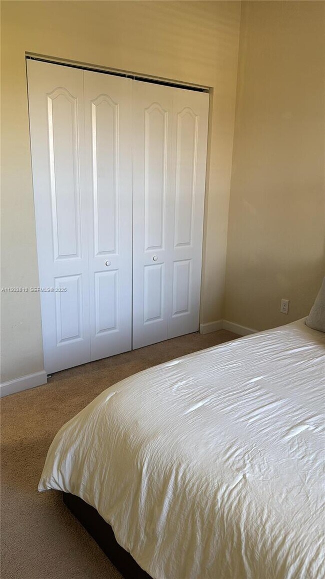 Building Photo - 8437 Blue Cove Way