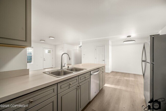 Building Photo - 1635 S Pollywog Pl