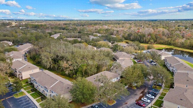 Building Photo - 5873 Fishhawk Ridge Dr