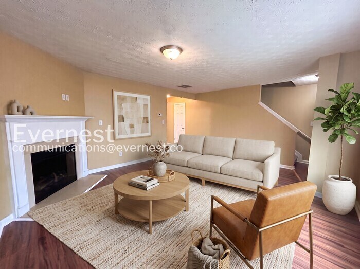 Building Photo - 1403 Little Creek Dr