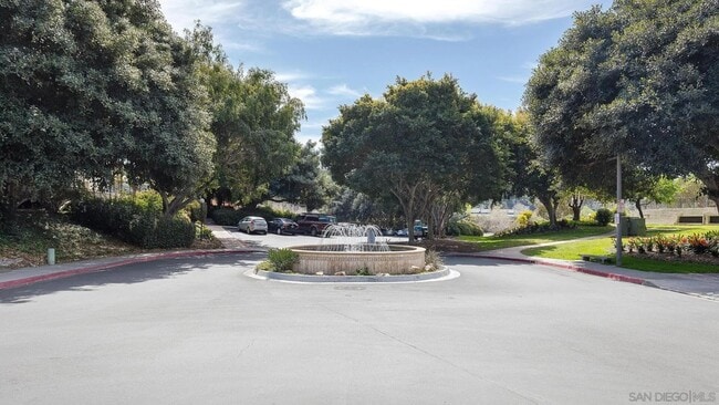 Building Photo - 5765 Friars Rd