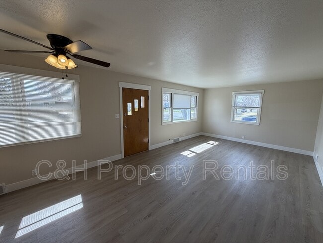 Building Photo - 1837 Wyoming Ave