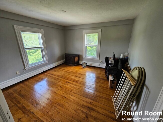 Building Photo - 293 Market St