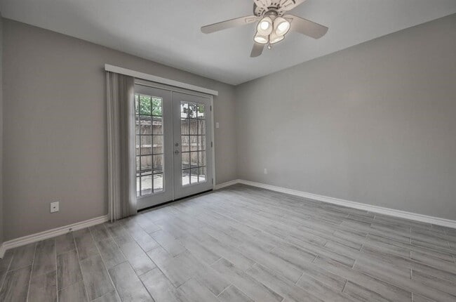 Building Photo - 12633 Memorial Dr