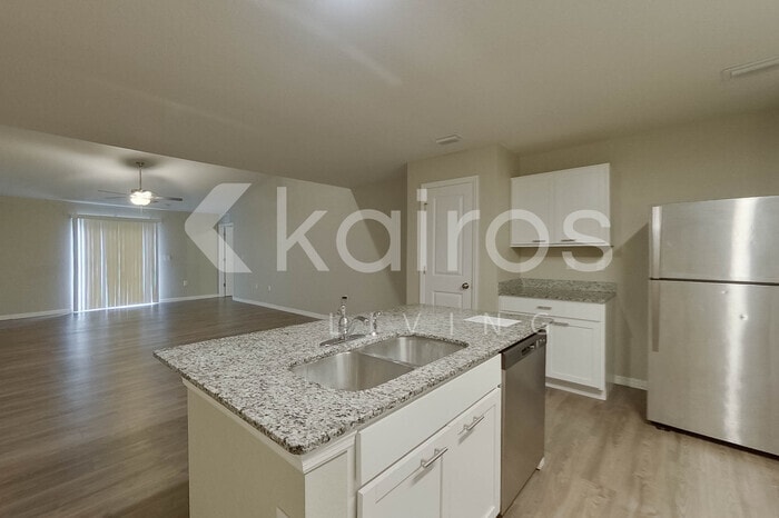 Building Photo - 9131 Aegean Cir