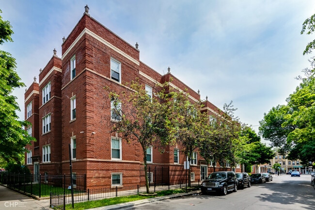 Primary Photo - 2717 N Sawyer Ave