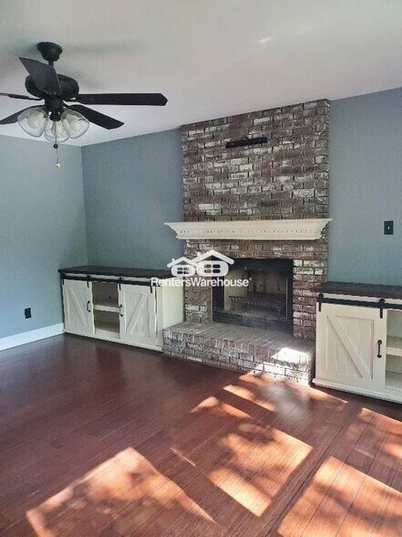Building Photo - 1351 Oak Borough Dr