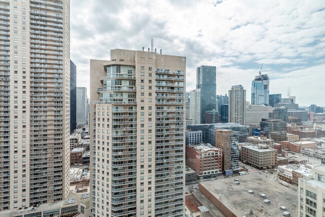 Building Photo - 33 W Ontario St