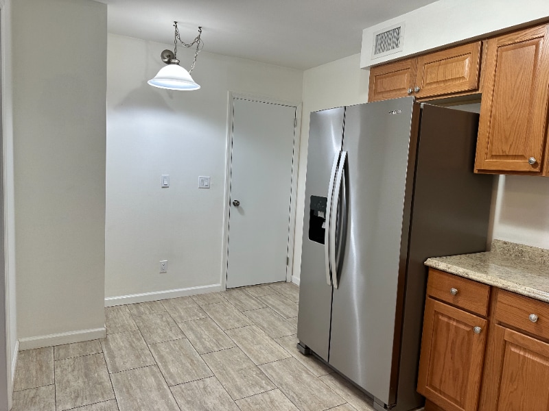 Building Photo - 758 2nd St