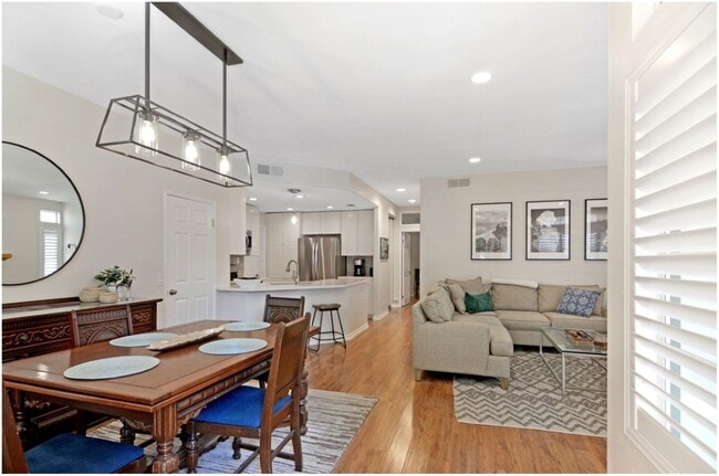 Building Photo - Fully Furnished Short Term Ocean Close Rental