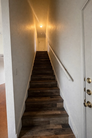 Building Photo - 3807 Littleleaf Ct