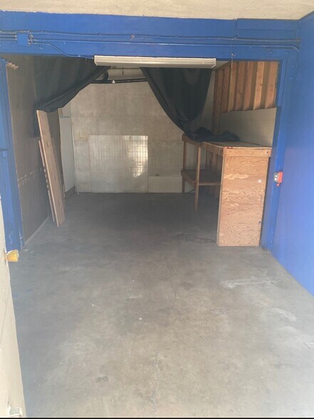 Building Photo - 9800 San Carlos Ave