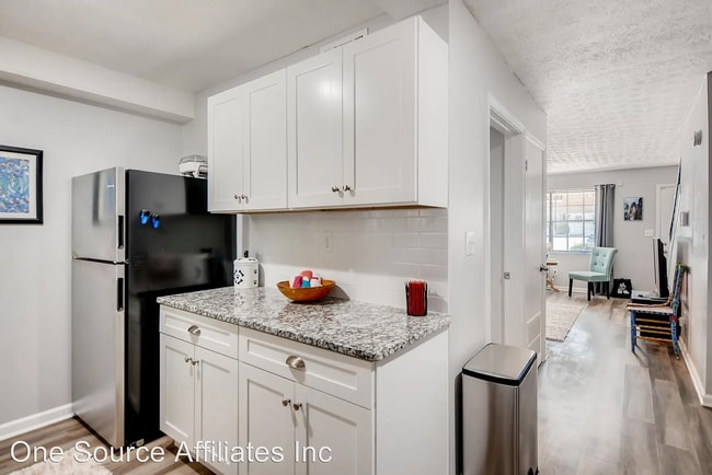 Building Photo - Rent a Community..Prime Location - Granite/LVT/SS Appliances
