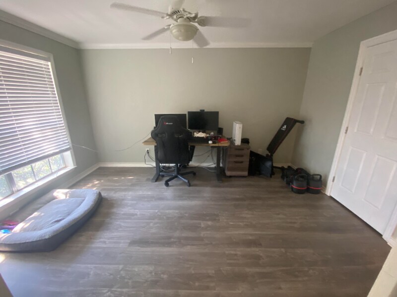 Building Photo - 10725 Sandpiper Ln