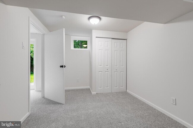 Building Photo - 9410 Onion Patch Dr