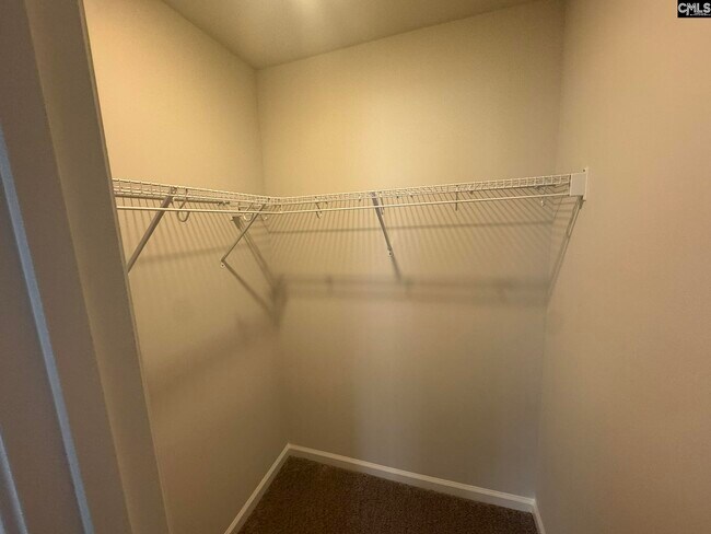 Building Photo - 3027 Hallsdale Dr