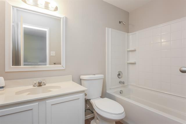 Building Photo - 16705 Windthorst Way